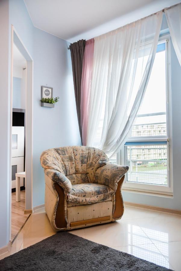 Wola Pleasure Place Apartment Warschau Buitenkant foto