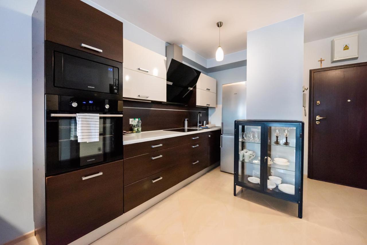 Wola Pleasure Place Apartment Warschau Buitenkant foto