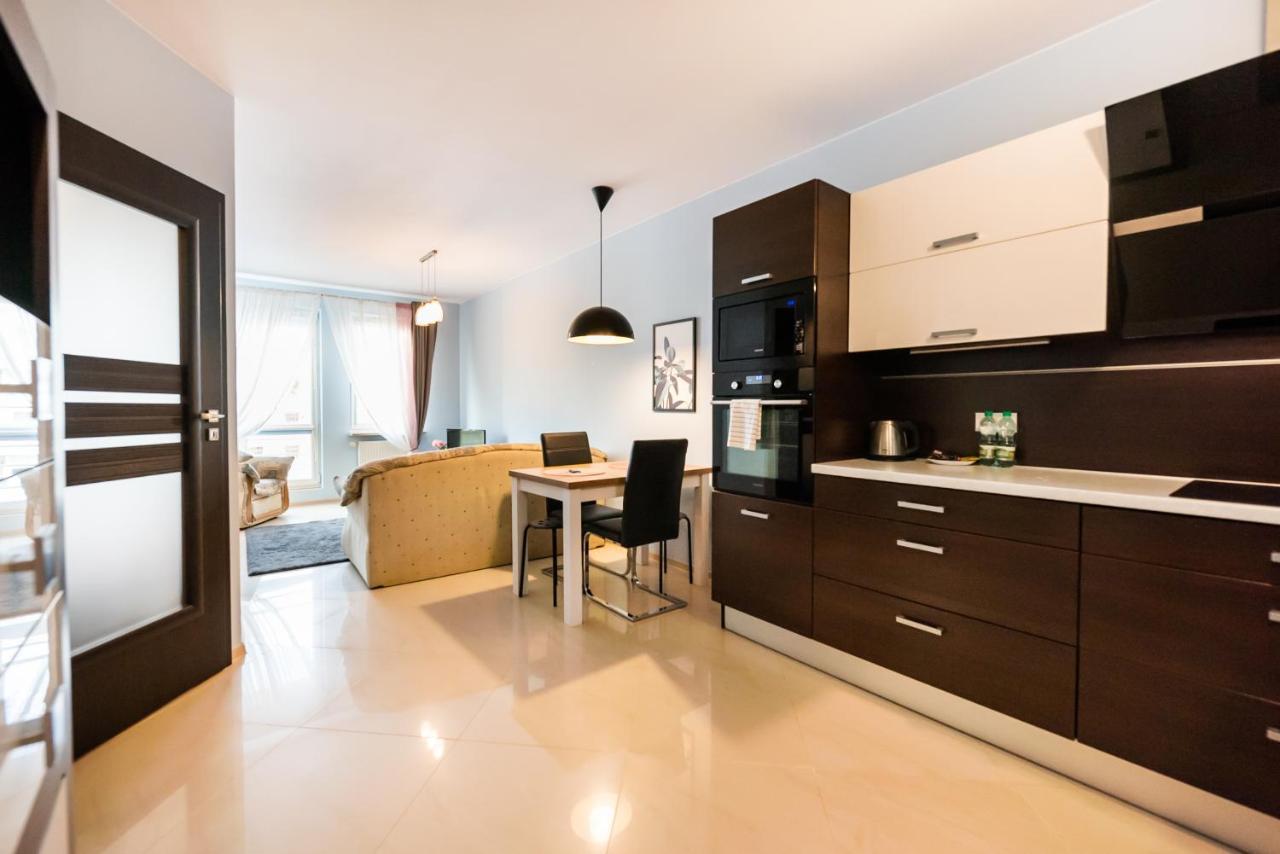 Wola Pleasure Place Apartment Warschau Buitenkant foto