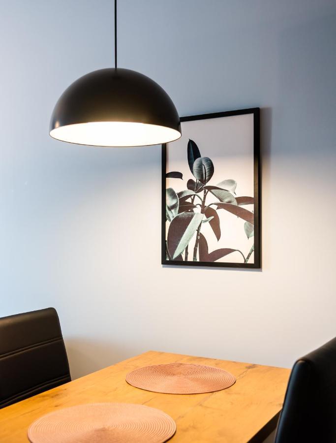 Wola Pleasure Place Apartment Warschau Buitenkant foto